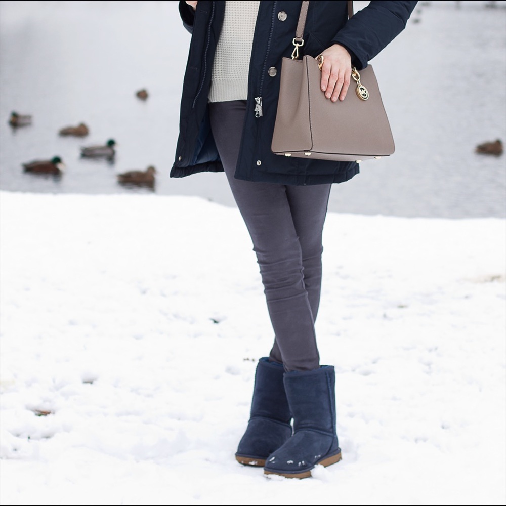 NAVY BLUE SUEDE UGG BOOTS